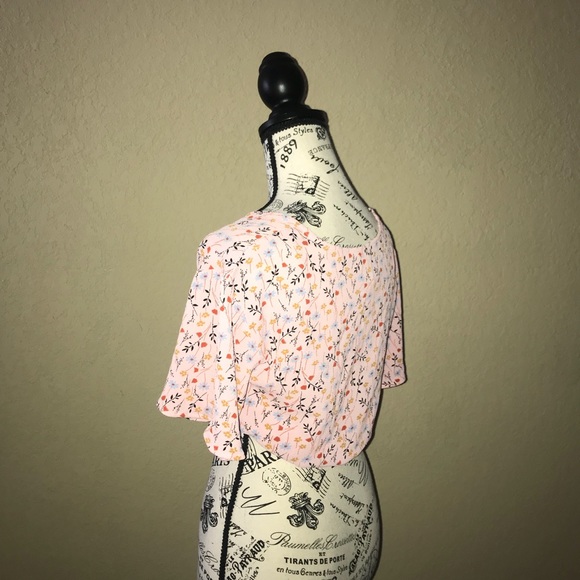 Pink Floral Casual Crop Top - Picture 4 of 5